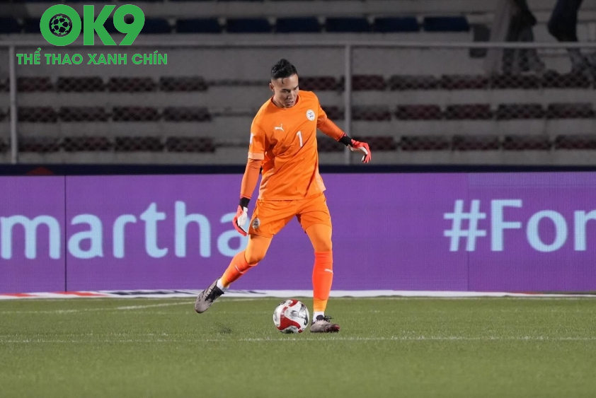 Thủ môn ĐT Philippines nhận trách nhiệm về mình sau trận hòa Việt Nam (Ảnh: FBNV)