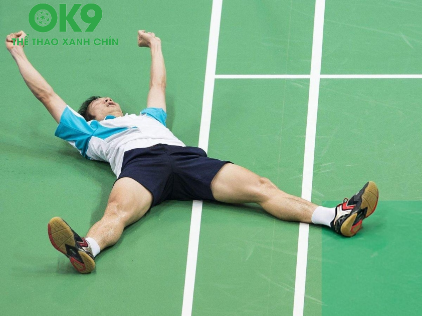 Nguyễn Tiến Minh ăn mừng sau chiến thắng đáng nhớ trước Jan O Jorgensen (Ảnh: Getty) Nguyễn Tiến Minh ăn mừng sau chiến thắng đáng nhớ trước Jan O Jorgensen (Ảnh: Getty)